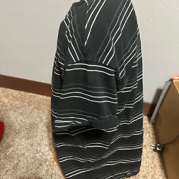 The Nike Tee Black/White Striped Mens XXL Short Sleeve - Picture 2 of 5